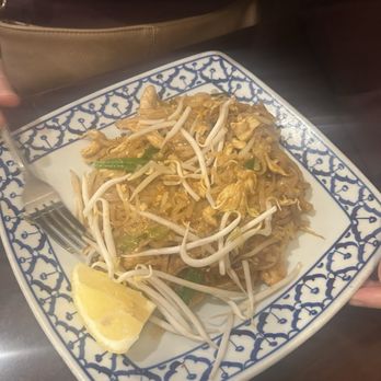 Bangkok Golden - Thai Near Me - Fairfax, Virginia Bangkok Golden - Thai Near Me - Fairfax, Virginia