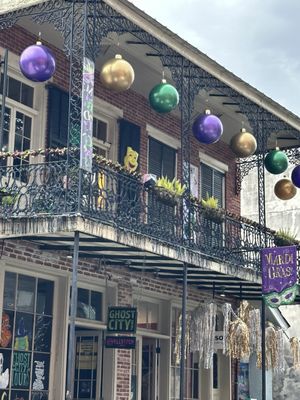 Nola Tour Guy by null