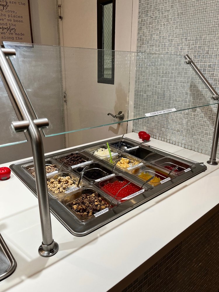 YOGURT UR WAY Updated May 2024 103 Photos & 114 Reviews 806 E Las