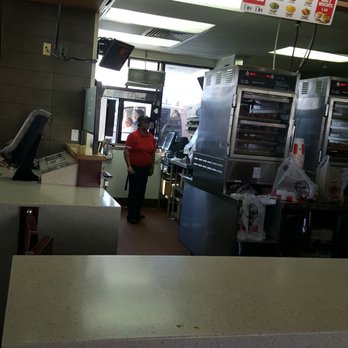 Taco Bell - Cooking area, drive up window. - Fast Food Near Me - Primm, Nevada Taco Bell - Cooking area, drive up window. - Fast Food Near Me - Primm, Nevada