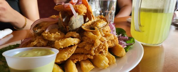 Alpamayo Peruvian Cuisine by null