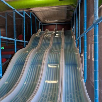 Uptown Jungle Fun Park - Big slide! - Trampoline Parks Near Me - Phoenix, Arizona Uptown Jungle Fun Park - Big slide! - Trampoline Parks Near Me - Phoenix, Arizona