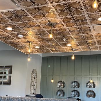 First Watch - Dining area - Breakfast & Brunch Near Me - Cincinnati, Ohio