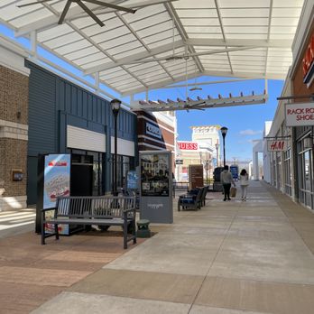 Tanger Outlets Southaven - Shopping Centers Near Me - Southaven, Mississippi Tanger Outlets Southaven - Shopping Centers Near Me - Southaven, Mississippi