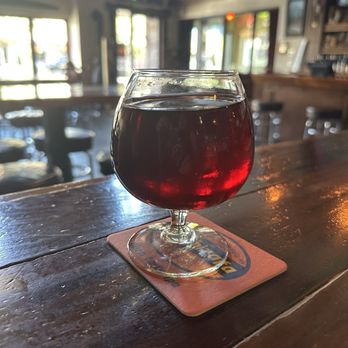 Peaks and Pints - Cider - Beer Bar Near Me - Tacoma, Washington Peaks and Pints - Cider - Beer Bar Near Me - Tacoma, Washington
