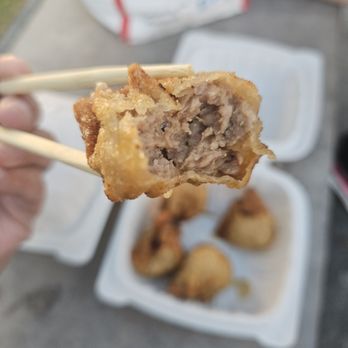 Ono Grindz & Makeke Wai Kai - 11-7-24. Inside filling was flavorful and juicy! - Farmers Market Near Me - Ewa Beach, Hawaii Ono Grindz & Makeke Wai Kai - 11-7-24. Inside filling was flavorful and juicy! - Farmers Market Near Me - Ewa Beach, Hawaii