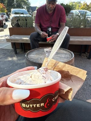 Butter & Cream by null