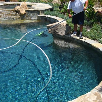 Fabio's Pool Service - Weekly cleaning of a long-time Murrieta residential client's swimming pool and spa. - Pool Cleaners Near Me Fabio's Pool Service - Weekly cleaning of a long-time Murrieta residential client's swimming pool and spa. - Pool Cleaners Near Me