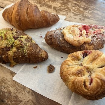 L'Appartement 4F - Assorted Pastry - Bakeries Near Me - Brooklyn, New York