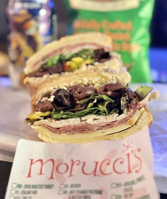 Morucci's Si Mangia Bene by null
