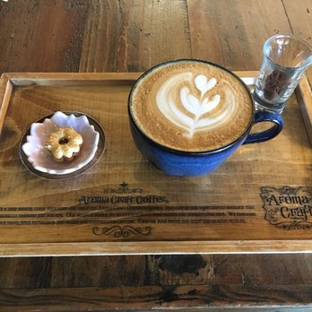 Aroma Craft Coffee - Latte. - Coffee Roasteries Near Me - Walnut, California