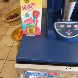 Sandusky Speedway - Sour Patch Kids at Speedway go get one there dam good
