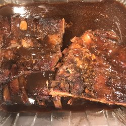 FIWI island style - This is an order of 1/2 of an order of ribs.  Smoked to perfection, the meat literally fell off the bones!!!  Truly delicious!!!