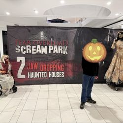 Fear Overload Scream Park - ONLY photo op. Bright a$s mall.
