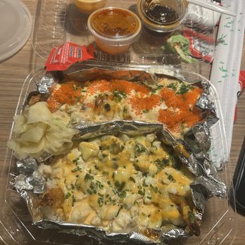 Kakuna Sushi - Volcano Roll and Ragin Cajun Roll - Sushi Bars Near Me - Milpitas, California