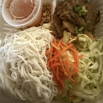 Pho Saigon Bay - Lodi - Vermicelli Bowl with Grilled Beef - Vietnamese Near Me - Lodi, California Pho Saigon Bay - Lodi - Vermicelli Bowl with Grilled Beef - Vietnamese Near Me - Lodi, California
