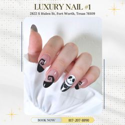 Luxury Nails 1