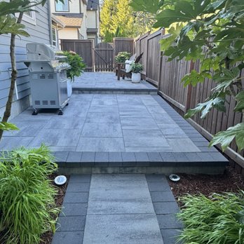 System Pavers - After - Landscaping Near Me - Lake Oswego, Oregon System Pavers - After - Landscaping Near Me - Lake Oswego, Oregon