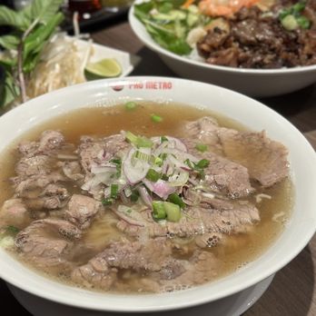 Pho Metro - Pho Metro - Beef Brisket Noodle Soup - Vietnamese Near Me - Thornhill, Ontario
