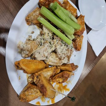 Anchor Bar Tucson - All flats.  Medium,  mild and garlic parmesan. Delish! - Chicken Wings Near Me - Tucson, Arizona