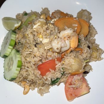 Aroy Dee Thai Kitchen - Pineapple Fried Rice with shrimp - Thai Near Me - New York, New York Aroy Dee Thai Kitchen - Pineapple Fried Rice with shrimp - Thai Near Me - New York, New York