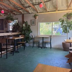 Asado's Taqueria - Indoor Seating