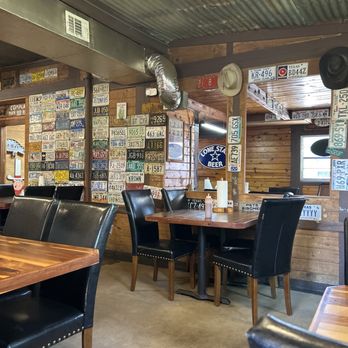 Wingman Brothers Smoke House - Inside - Barbeque Near Me - Marble Falls, Texas Wingman Brothers Smoke House - Inside - Barbeque Near Me - Marble Falls, Texas