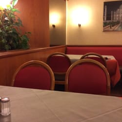 Mehfil - Der Frühstücksraum vom Hotel Carmen ist zugleich das indische Restaurant Mehfil