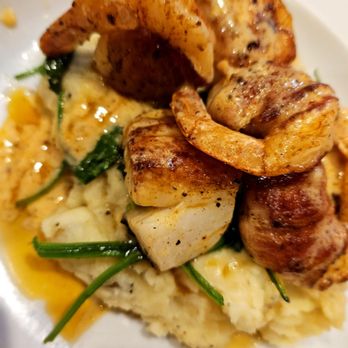 Fish City Grill - Scallops and bacon wrapped shrimp entree - Seafood Near Me - Lakeland, Florida Fish City Grill - Scallops and bacon wrapped shrimp entree - Seafood Near Me - Lakeland, Florida