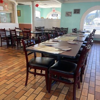 Fat Wong's Kitchen - Lunch time. No customer at all. No condiments on table not even simple soy sauce and hot sauce. - Cantonese Near Me - San Bruno, California Fat Wong's Kitchen - Lunch time. No customer at all. No condiments on table not even simple soy sauce and hot sauce. - Cantonese Near Me - San Bruno, California