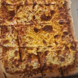 Mabel's Pizza Shop
