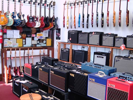 Elderly Instruments by null