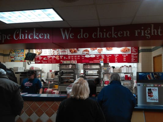 KFC - Updated March 2026 - 25 Photos & 11 Reviews - 717 12th St E ...