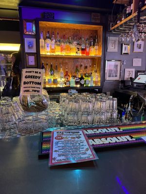 Bar Gaythering by null