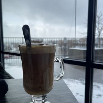 Cliff Dining Pub - Carmel macchiato - Sushi Bars Near Me - Draper, Utah