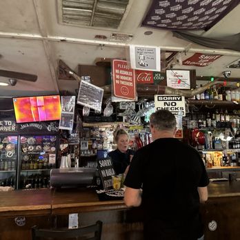 Cook's Corner - Inside bar - American Near Me - Trabuco Canyon, California Cook's Corner - Inside bar - American Near Me - Trabuco Canyon, California