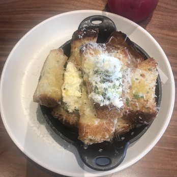 North Italia - Truffle butter bread - Italian Near Me - Plano, Texas North Italia - Truffle butter bread - Italian Near Me - Plano, Texas