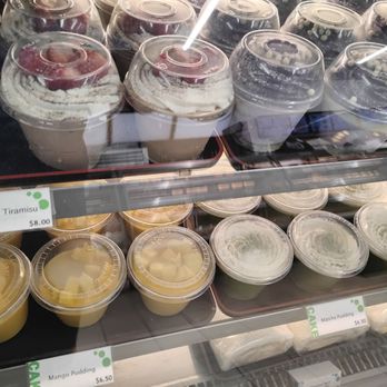 Bakery Nakamura - Display if puddings - Bakeries Near Me - Markham, Ontario