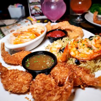 Rainforest Cafe - Shrimp Sampler Platter - American Near Me - Edison, New Jersey