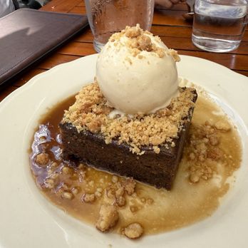 Armitage Alehouse - sticky date cake!! - Pubs Near Me - Chicago, Illinois Armitage Alehouse - sticky date cake!! - Pubs Near Me - Chicago, Illinois