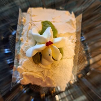 B & B Bakery and Boba - Matcha and Strawberry Pavlova - Bakeries Near Me - Lincoln, California B & B Bakery and Boba - Matcha and Strawberry Pavlova - Bakeries Near Me - Lincoln, California