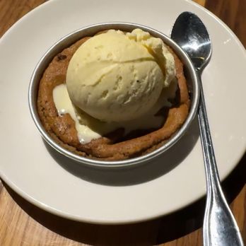 BJ's Restaurant & Brewhouse - New American Near Me - Oxnard, California