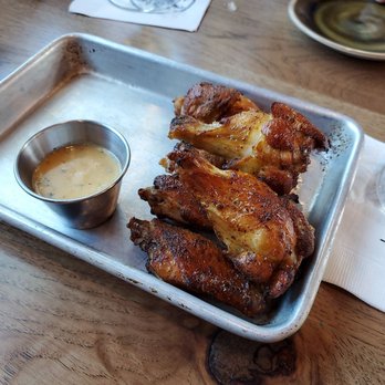 44 & King - Big wings, dry rub and grilled - Pubs Near Me - Myrtle Beach, South Carolina 44 & King - Big wings, dry rub and grilled - Pubs Near Me - Myrtle Beach, South Carolina