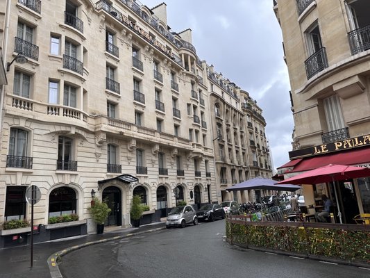 Victoria Palace Hotel by null