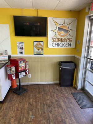 Sunny's Chicken Greenwood by null
