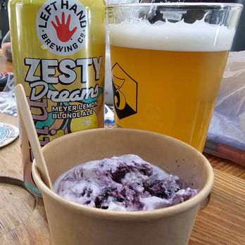 Beer:30 - San Marco - Sundae Fundae beer pairing with Left Hand Brewing Company at Beer:30 - Beer Gardens Near Me - Jacksonville, Florida Beer:30 - San Marco - Sundae Fundae beer pairing with Left Hand Brewing Company at Beer:30 - Beer Gardens Near Me - Jacksonville, Florida