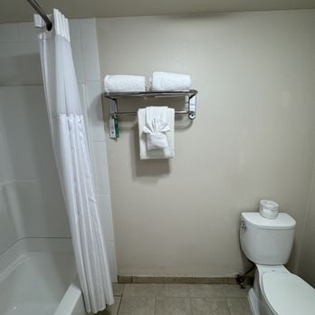 King Frederik Inn - Hotels Near Me - Solvang, California