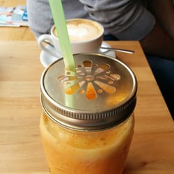 Tagescafé Schwabing - Juice in jar!