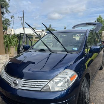 Team 105 Collision & Autoglass - New windshield and new paint - Body Shops Near Me - Conroe, Texas Team 105 Collision & Autoglass - New windshield and new paint - Body Shops Near Me - Conroe, Texas