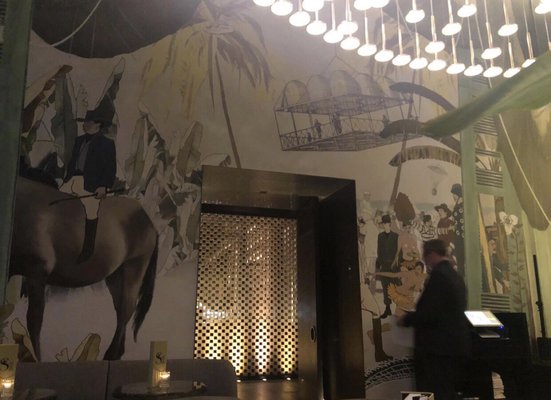 SLS LUX Brickell by null